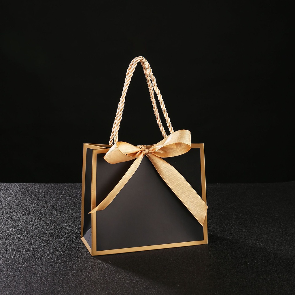 [43211045] Bolsa de regalo de cartón con lazo negro 16.3X7.9X14cm
