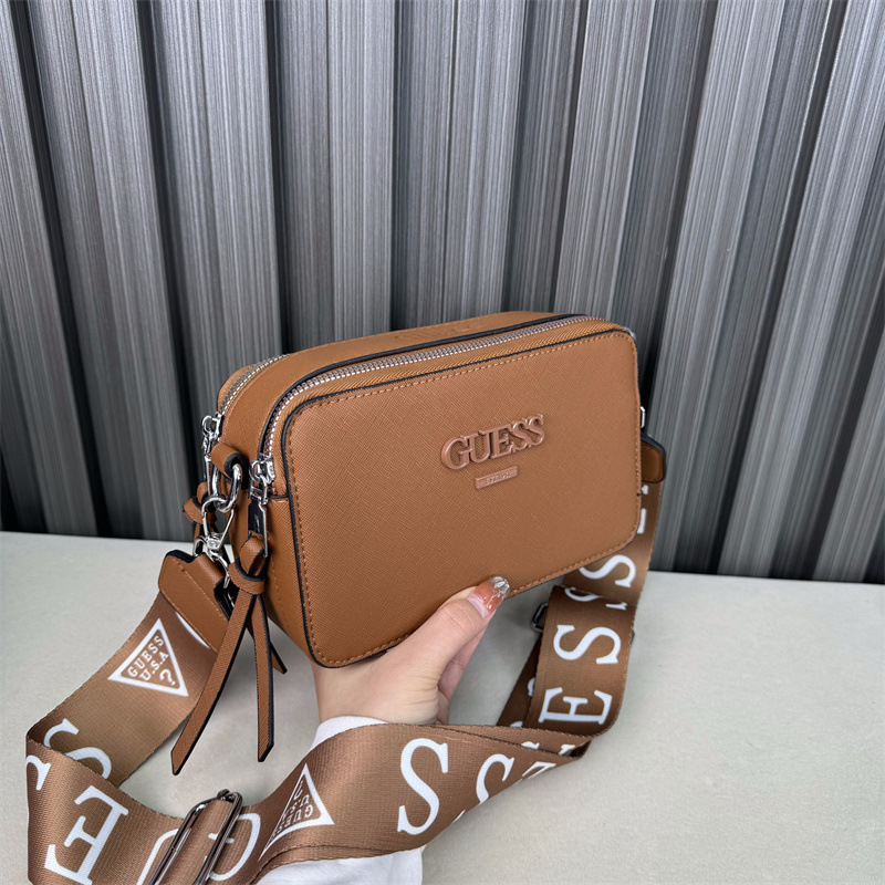 Cartera Marca RP GUESS
