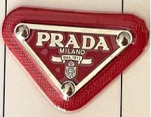 [CMRP002] Chapa de marca Prada