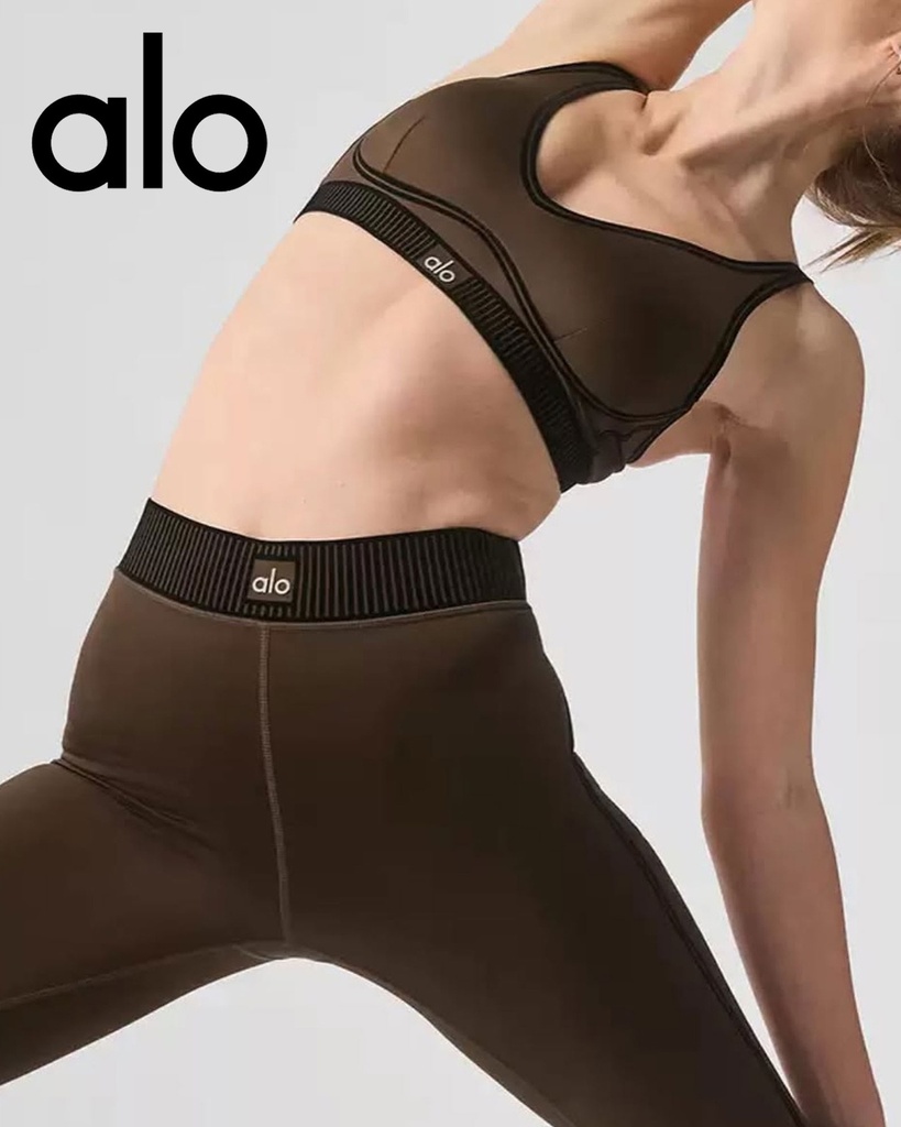 Conjunto Alo Yoga A2412U Brown