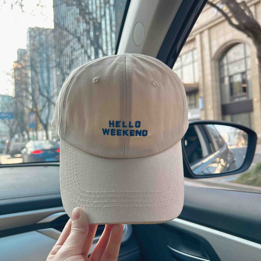 [43861037] Gorra HELLO WEEKEND