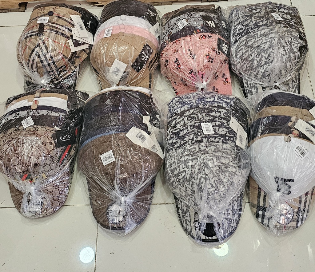 [376001070220] Gorra de marca RP