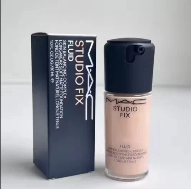 [773602706051] MAC Studio Fix N18