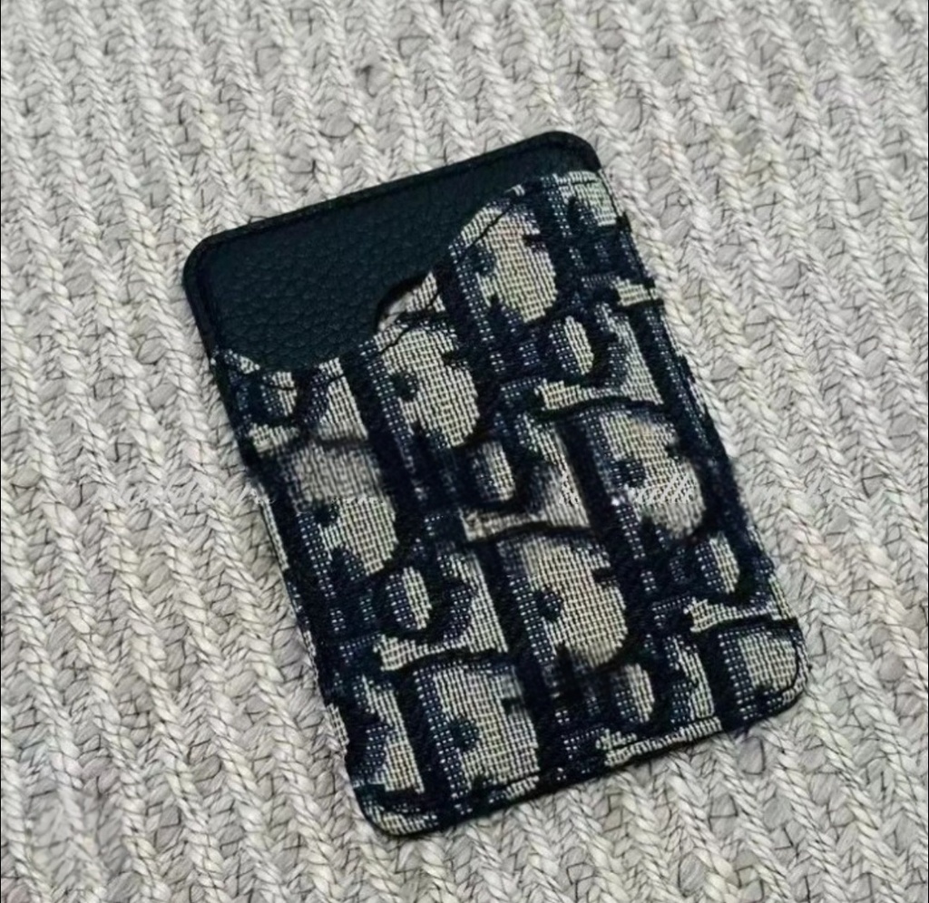 [3997110170] Monedero de Marca RP DIOR Cada Uno