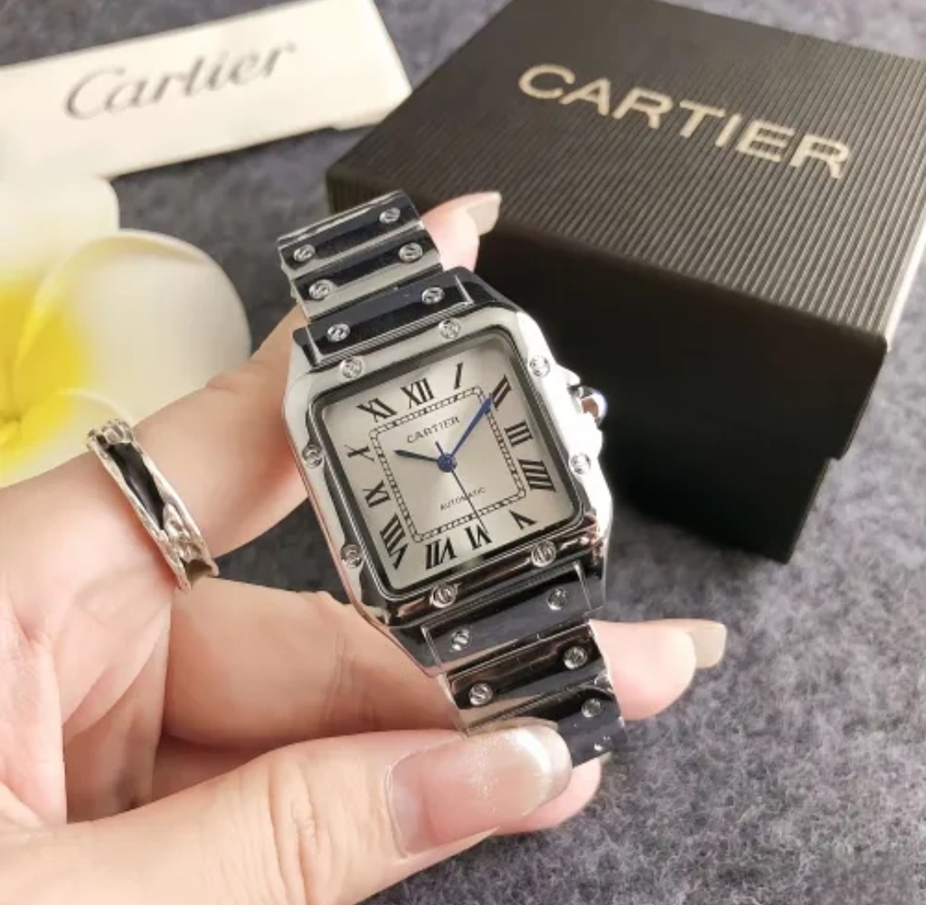 Reloj de marca RP Cartier